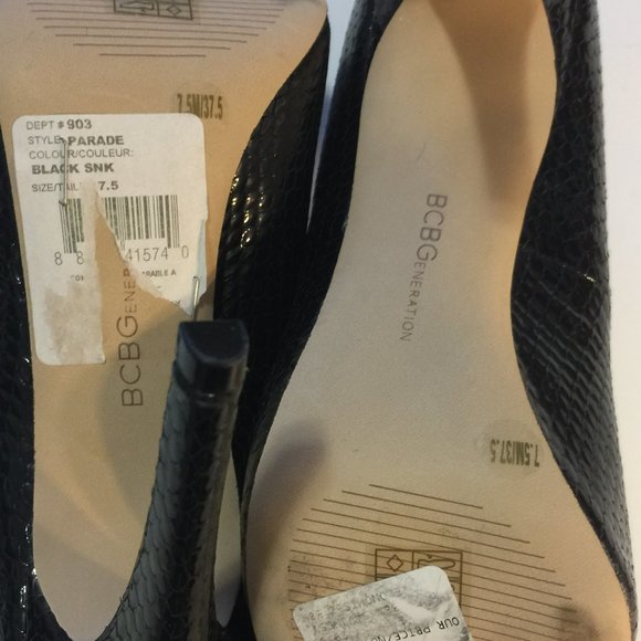 BCBG GENERATION SNAKESKIN PUMPS -NEW WITH TAGS - Picture 5 of 6